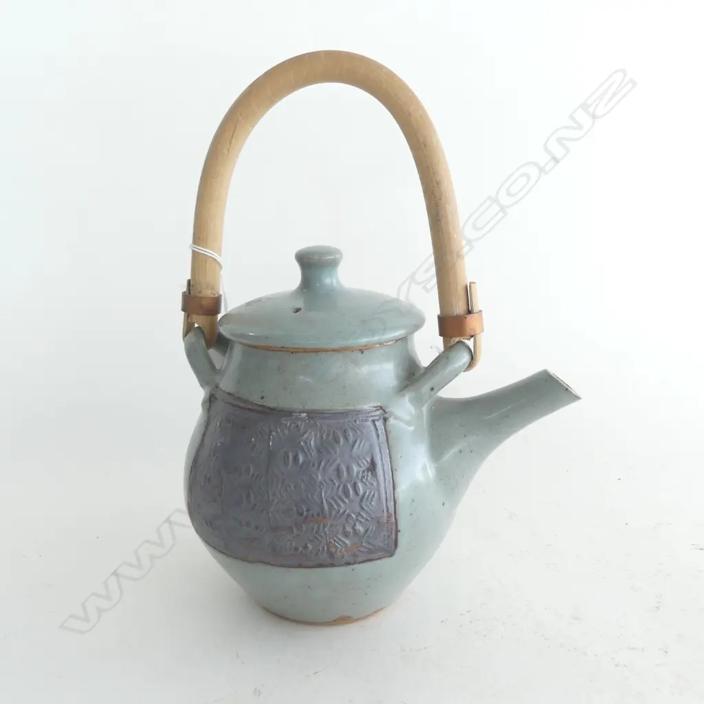 PETER STICHBURY TEAPOT H.255mm Image 1++