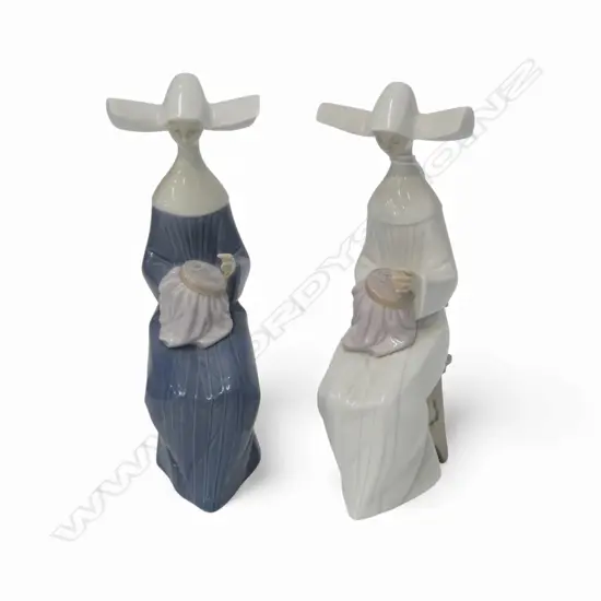 2 LLADRO NUNS H.200mm