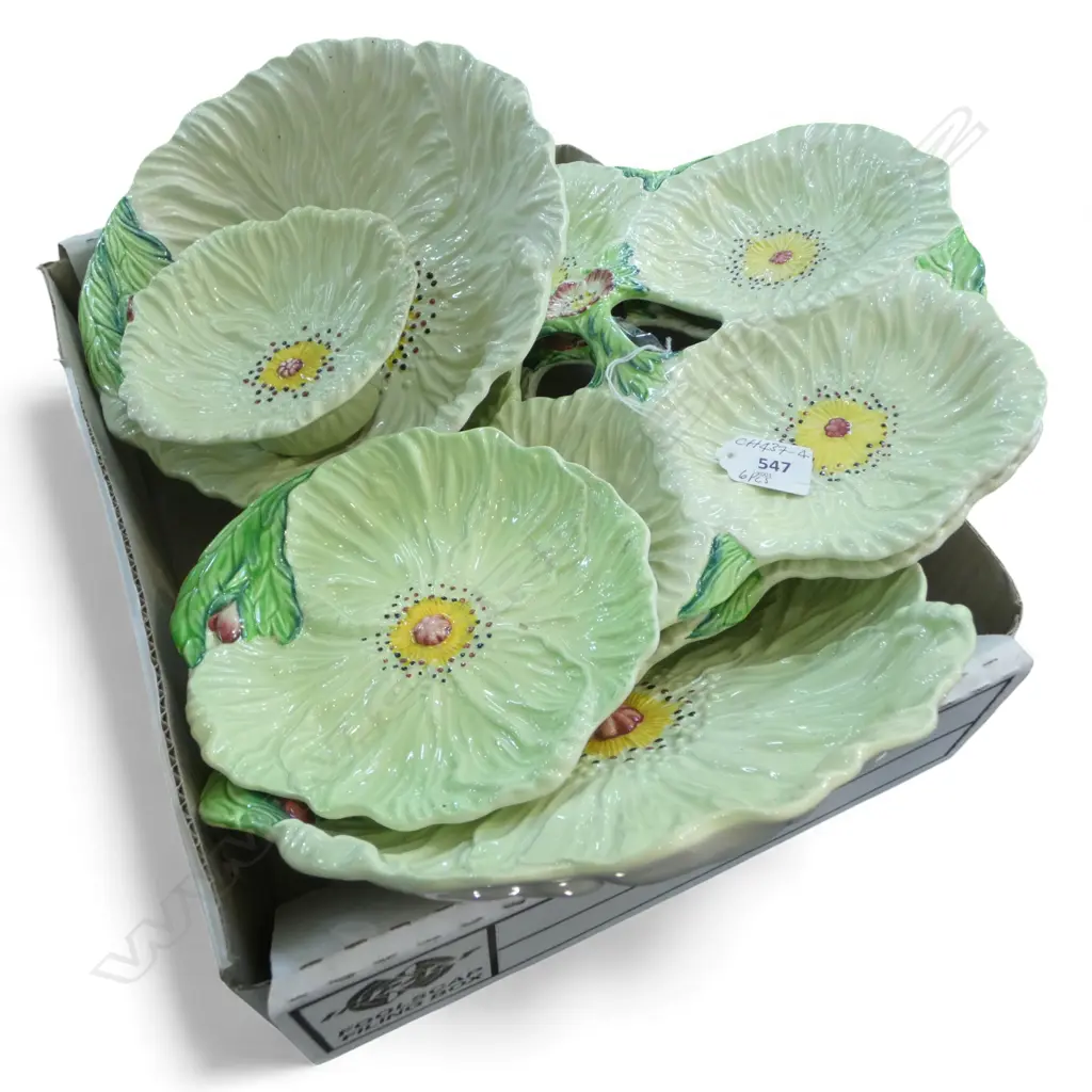 6 PC CARLTON WARE 'POPPY' INCLDS 2 HORS D'OEUVRE DISHES & 4 SERVING DISHES Image 1++