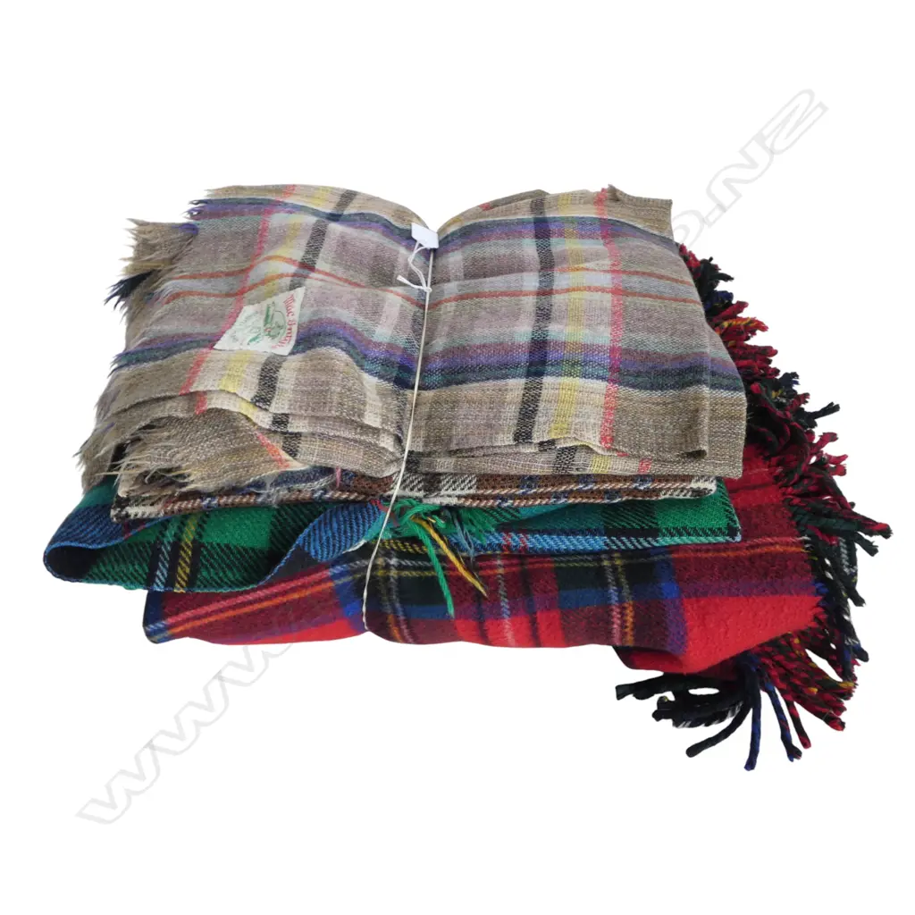4 VINTAGE WOOLEN BLANKETS: A large 'The Royal Stewart' by 'The Geelong R.S. & S Woolen Mills' Australia etc Image 1++