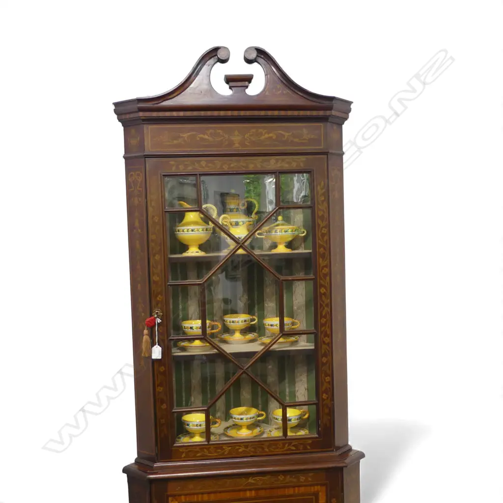 GEORGIAN STYLE INLAID CORNER CABINET 500x500x2050mm Image 1++