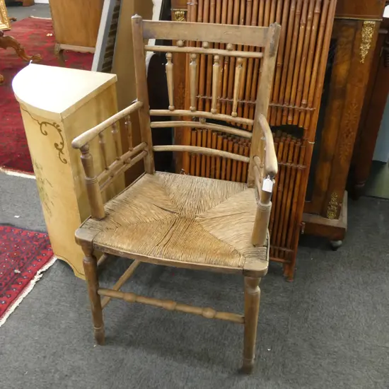COUNTRY ARMCHAIR H.950mm faults