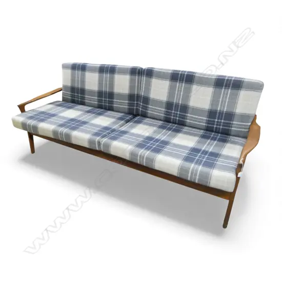 RETRO / MID CENTURY VONO FOLDING SOFA DAYBED IN NEW UPHOLSTERY 2070x800x750mm