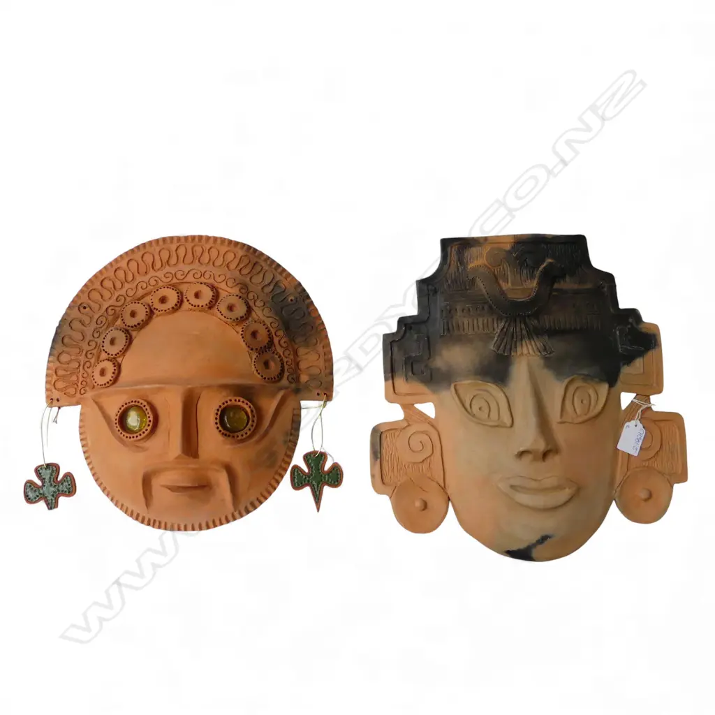 2 CONTEMPORARY CERAMIC MESOAMERICAN STYLE WALL MASKS H.360mm faults Image 1++
