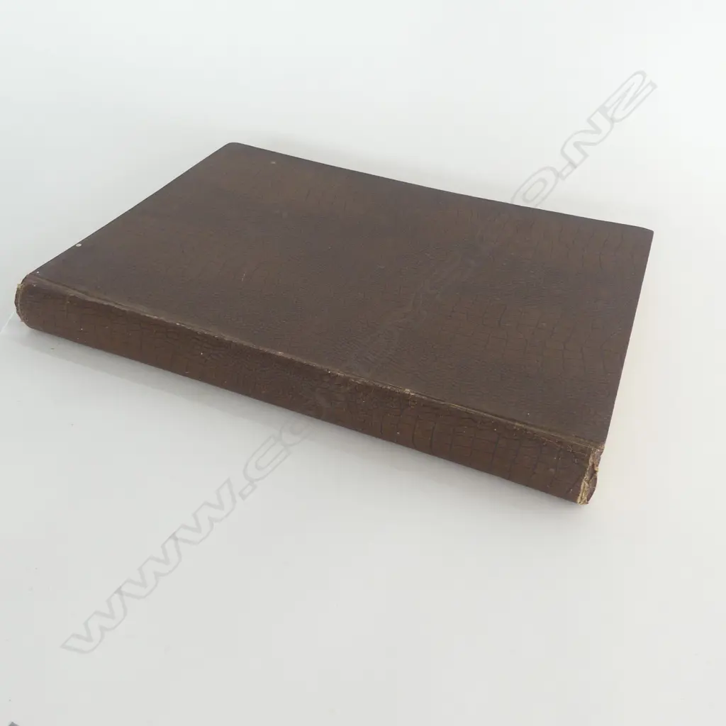 BOOK BOUND THE AUCKLAND WEEKLY NEWS WWII 1940-1941 Image 1++