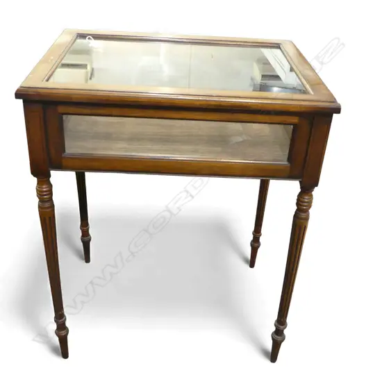 MAHOGANY VITRINE 600x455x730mm