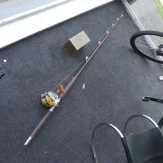 VINTAGE PENN 50 INTERNATIONAL GOLD FISHING REEL (WITH BOX) on Fenwick USA ROD '640 IGFA50lb Class'