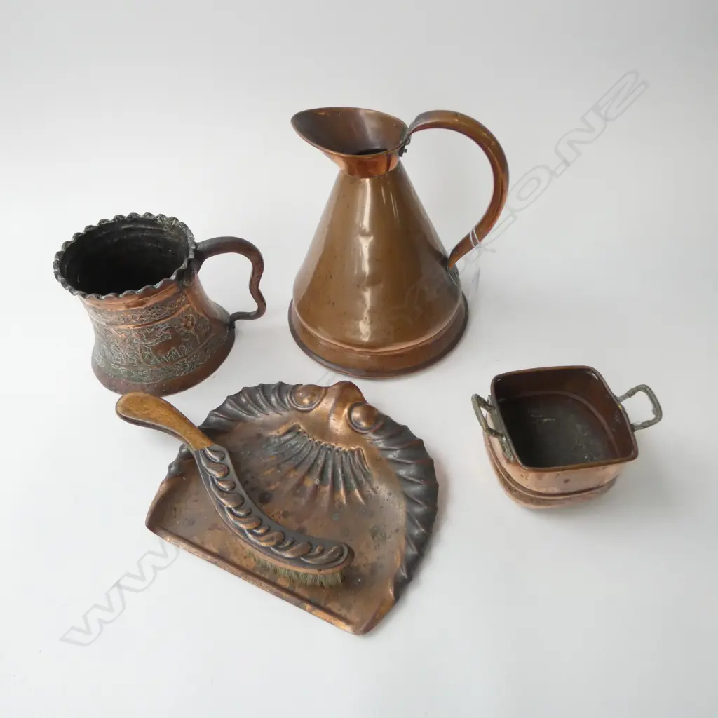 4 COPPER PCES; JUG H.230mm, LG CUP, BRUSH & CRUMB TRAY, CONTAINER Image 1++