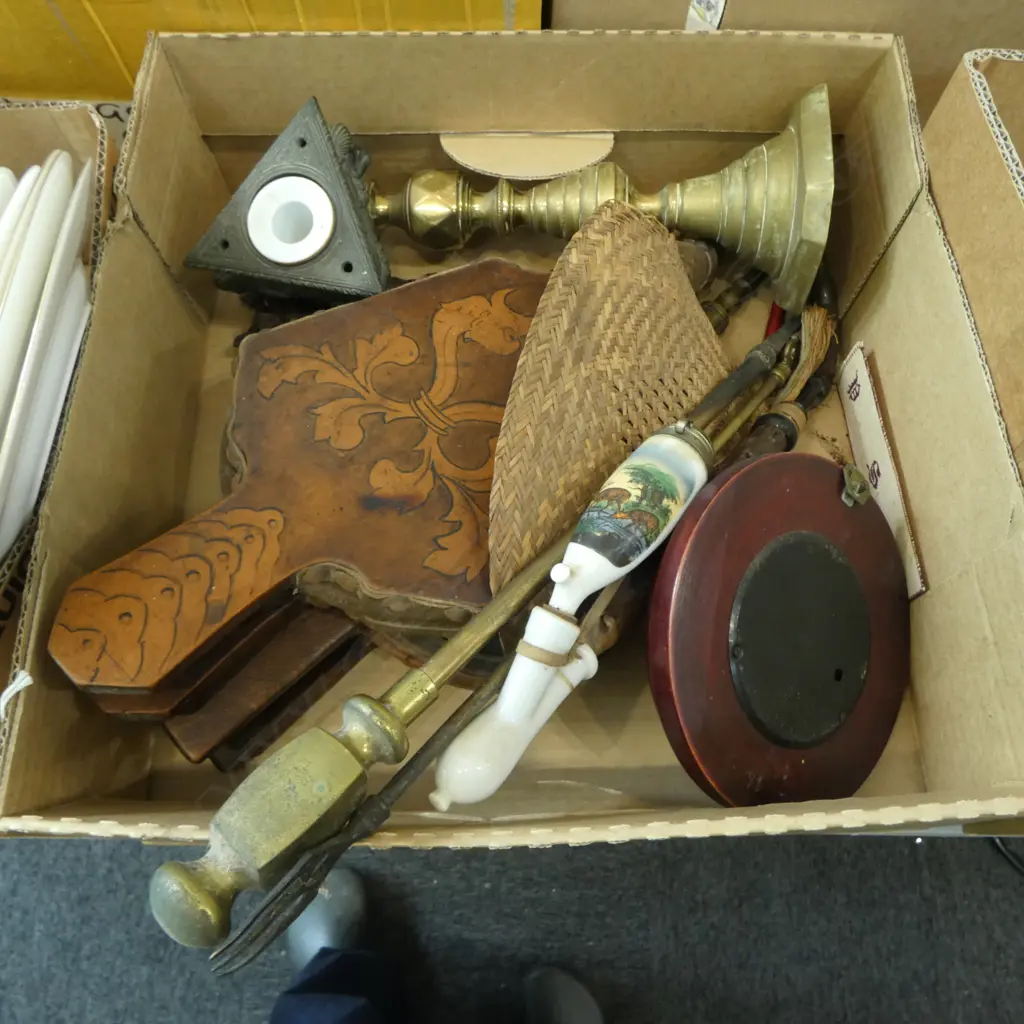 ASST. COLLECTABLES; PIPES, BELLOWS etc Image 1++