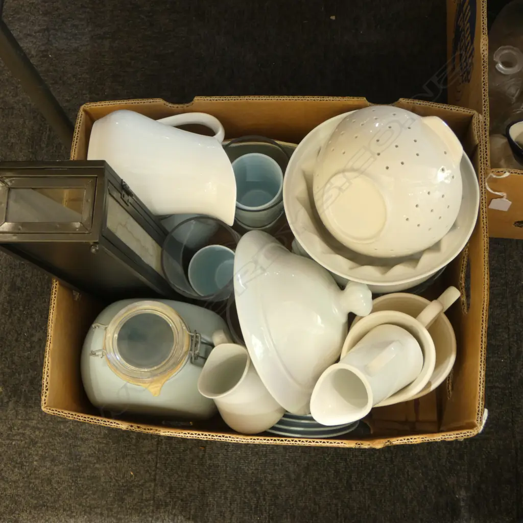 ASST. KITCHEN WARE ETC Image 1++