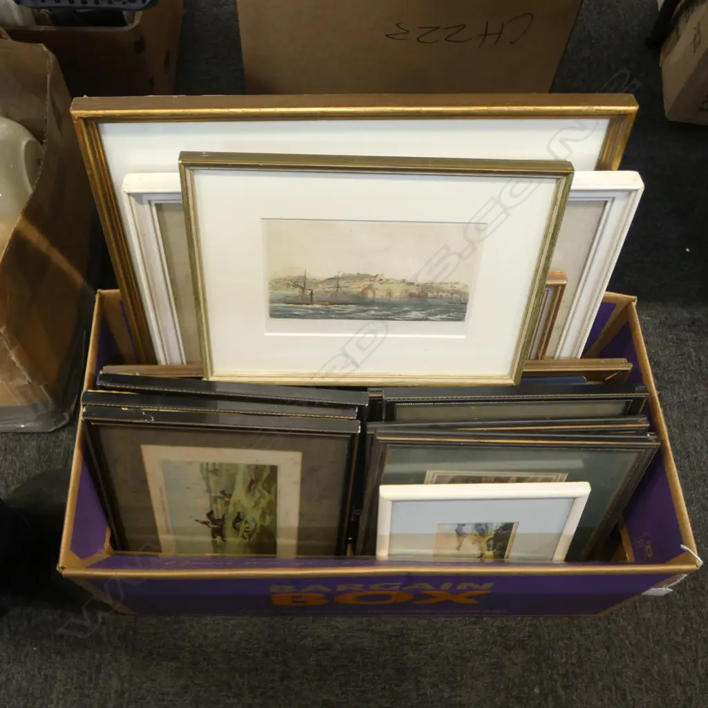 ASST. ARTWORKS INCL PORTRAIT PRINT IN GILT FRAME 250x200mm Image 1++