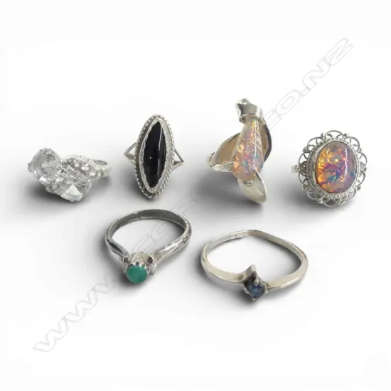 6 STG SILVER COSTUME RINGS
