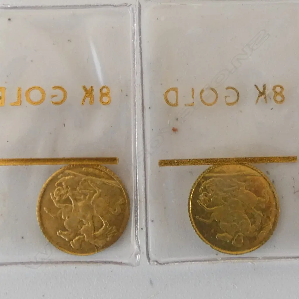 2 x 8ct GOLD MINI SOVEREIGN COINS  Image 1++