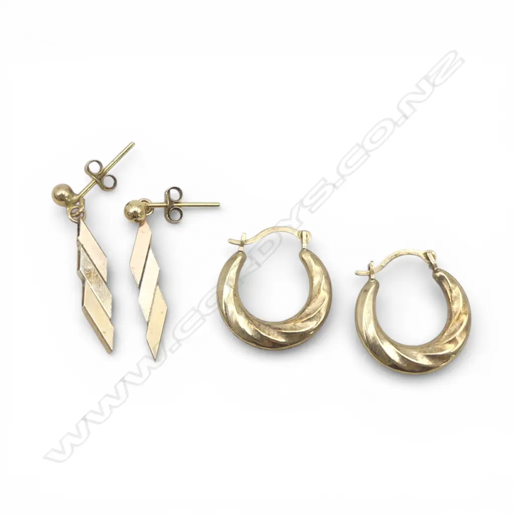 2 PAIRS OF 9ct GOLD EARRINGS: hoops & geometric 3 colour 1.63gmsdrops  Image 1++