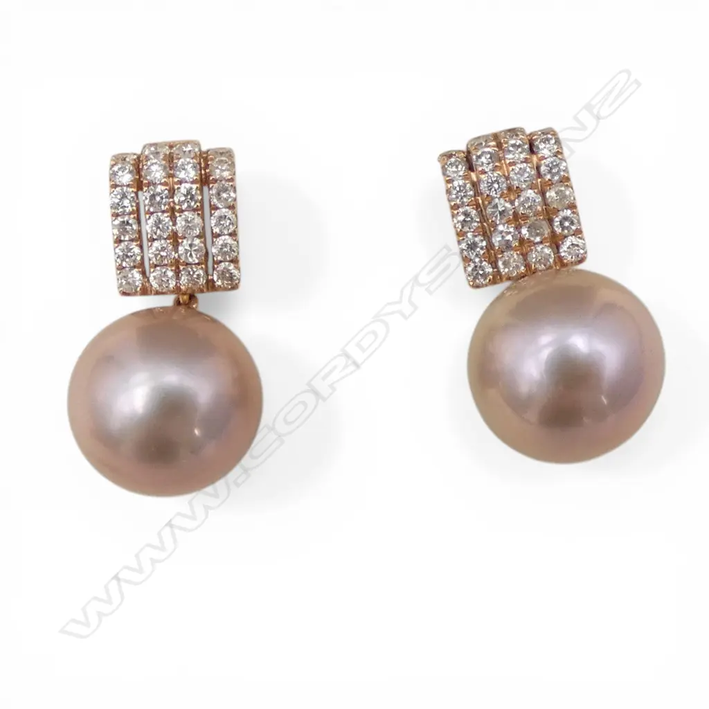 PR 14ct GOLD, DIAMOND & PINK CULTURED PEARL EARRINGS 4.52gms Image 1++