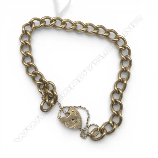 9ct gold curb link bracelet with heart padlock clasp & safety chain. 18.1gms.
