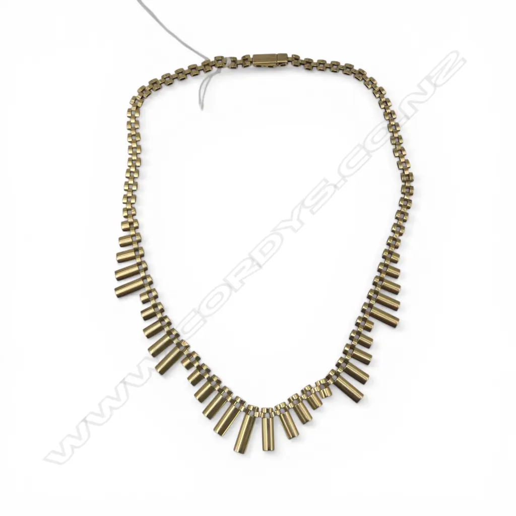 STYLISH VINTAGE 9cT GOLD GRADUATING  fringe necklace. L.400mm. 17.8gms. Image 1++