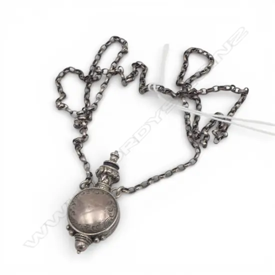 STG SILVER SCENT BOTTLE PENDANT on SILVER CHAIN, 32.10gm