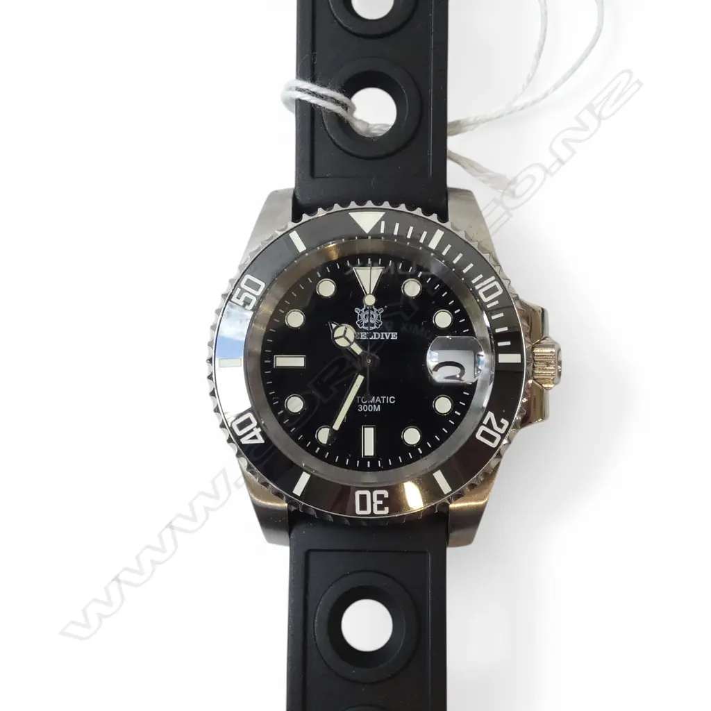 STEELDIVE AUTOMATIC WRIST WATCH SET, BOXED w. BRACELET & PAPERS, RUNNING Image 1++