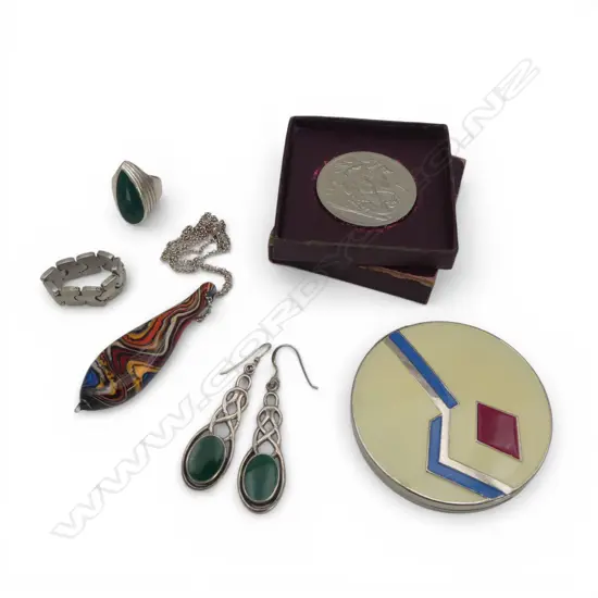 CELTIC DESIGN STG SILVER RING, PR EARRINGS + OTHER ASST. JEWELLERY + 1951 FESTIVAL OF BRITAIN FIVE SHILLING COIN