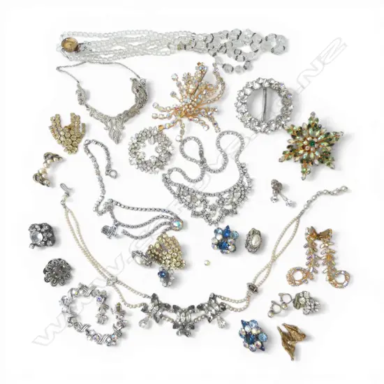 ASST. COSTUME JEWELLERY, DIAMANTE ETC
