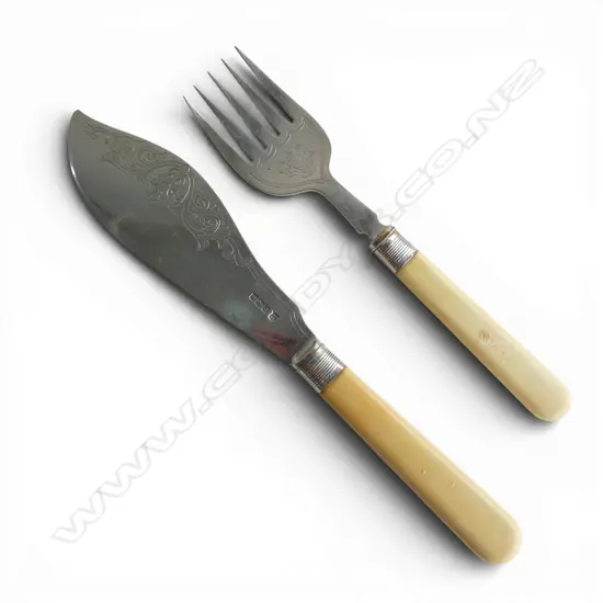 STG SILVER & IVORY FISH SERVERS, SHEFFIELD 1921
