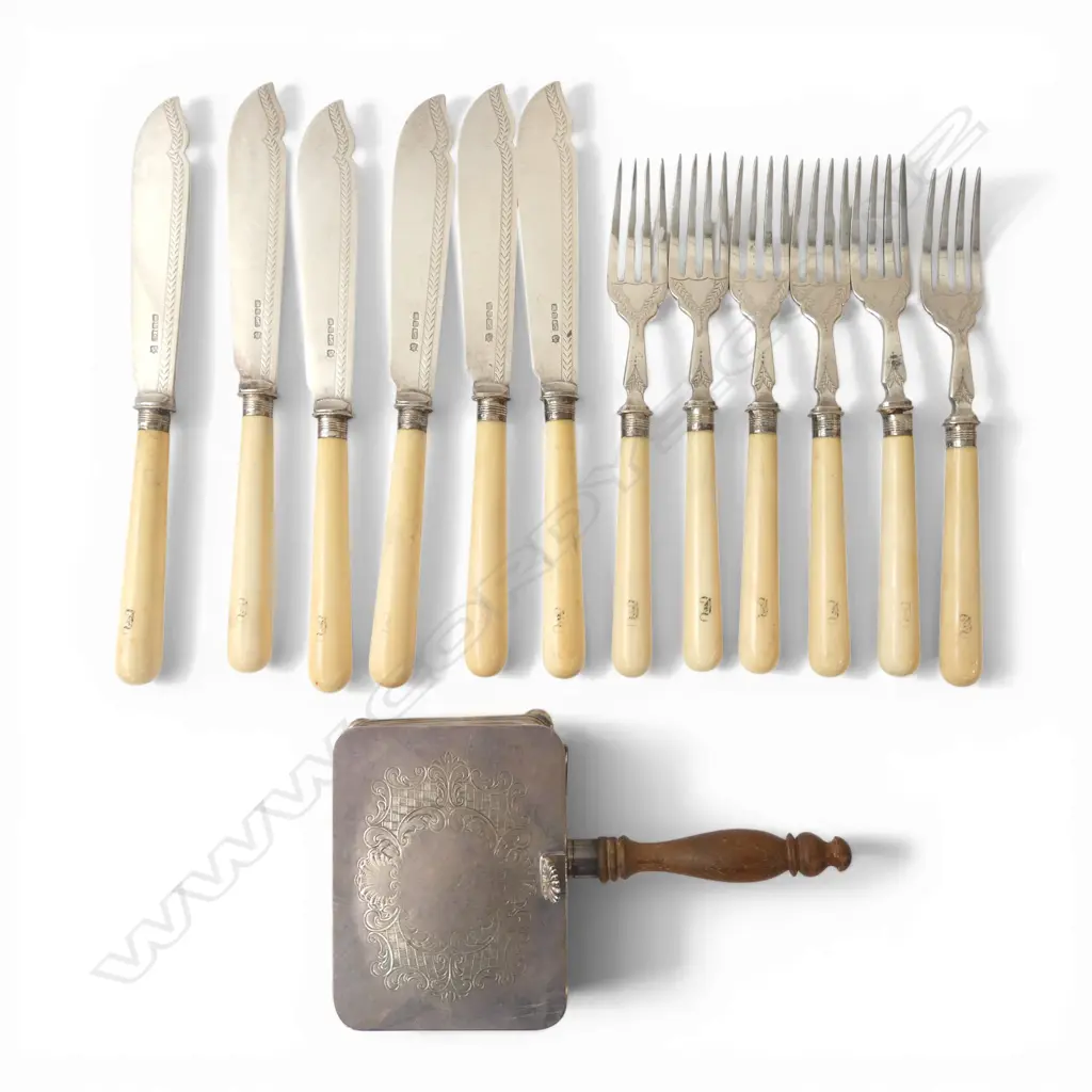 12 PCE IVORY HANDLED FISH SET + EP CRUMB TRAY Image 1++