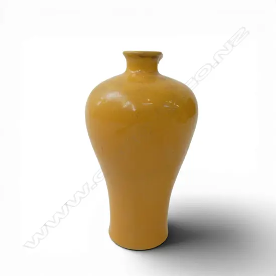 ORIENTAL VASE, YELLOW GLAZE H.100mm
