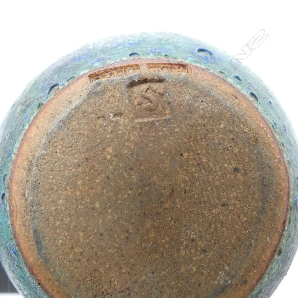 SMALL GRAEME STORM POTTERY VASE small chip to rimH.110mm Image 1++