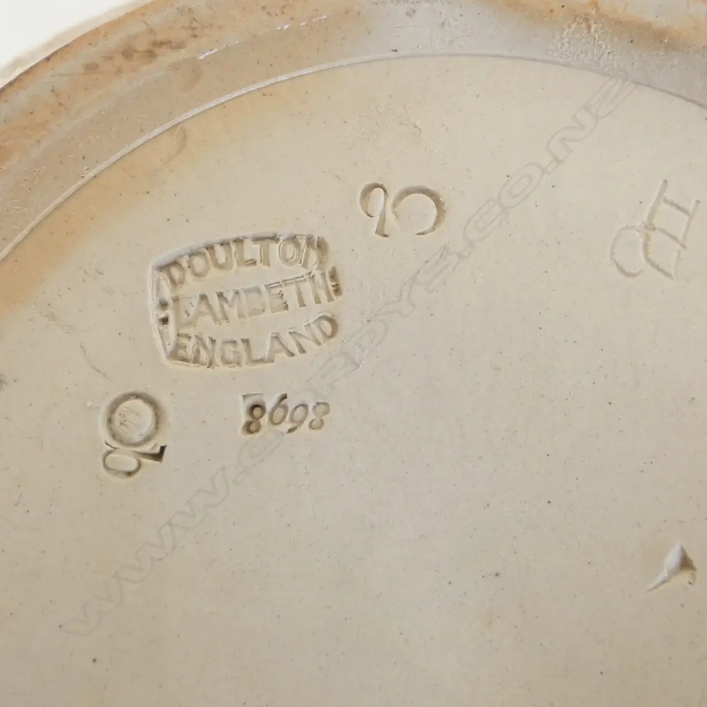 DOULTON LAMBETH JARDINIERE blue florals on tan. H.180mm. Dia.240mm Image 1++