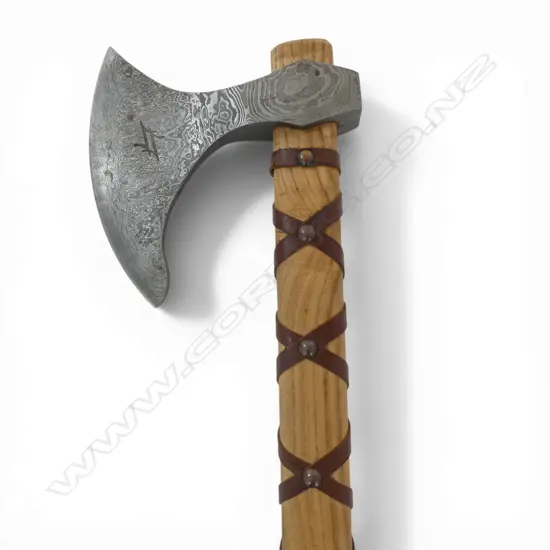 NORDIC AXE, DAMASCUS STEELE BLADE, L.600mm