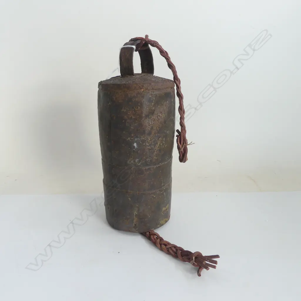 VINTAGE TEMPLE BELL H.240mm Image 1++