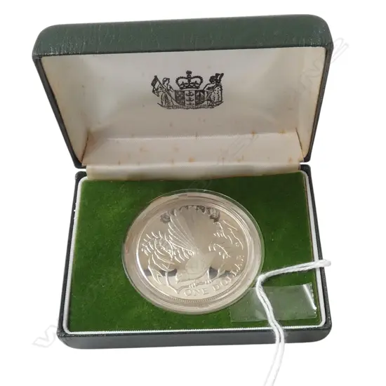 CASED N.Z. 1980 FANTAIL .925 SILVER PROOF $1 COIN 27.2gms