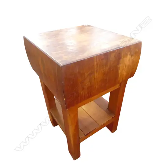 BUTCHERS BLOCK 570x570x900mm