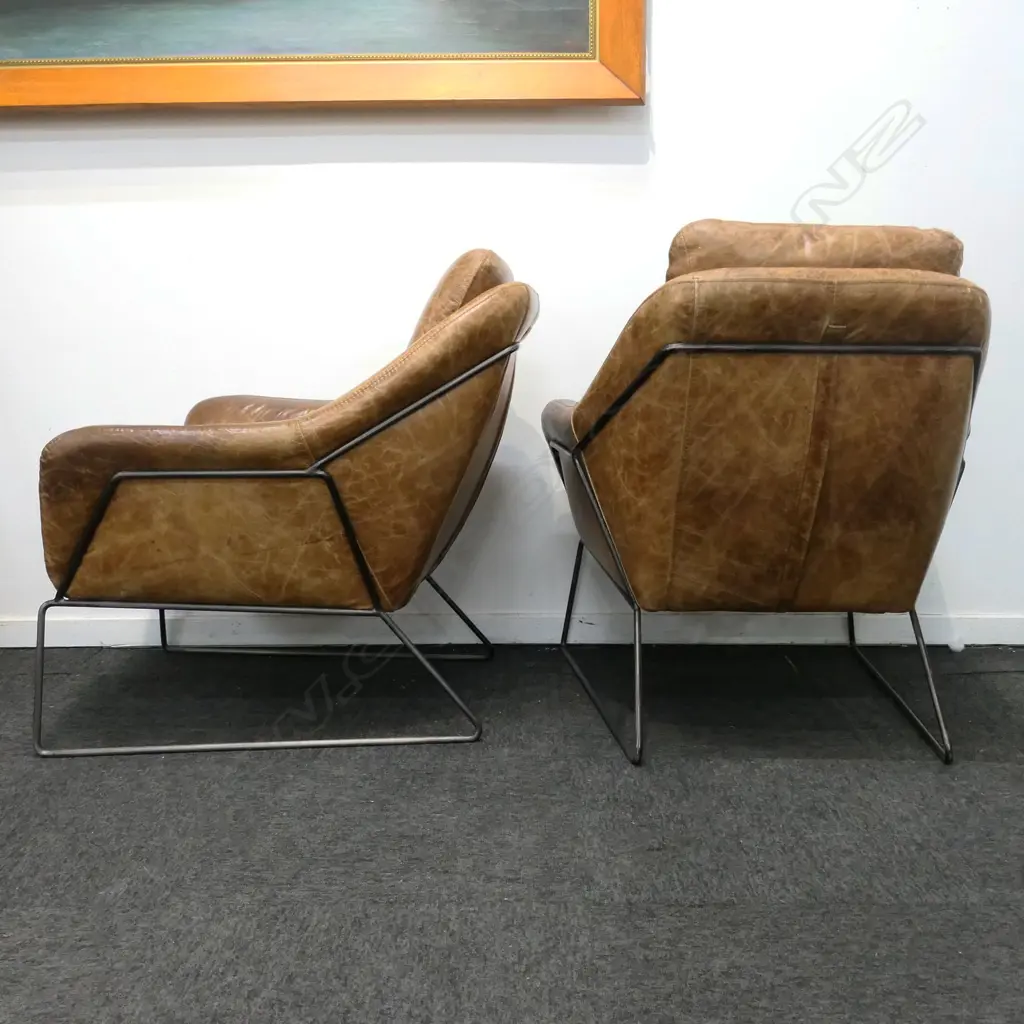 2 TAN LEATHER ARMCHAIRS, IN THE STYLE OF CARLO DE CARLI, H.770mm Image 1++