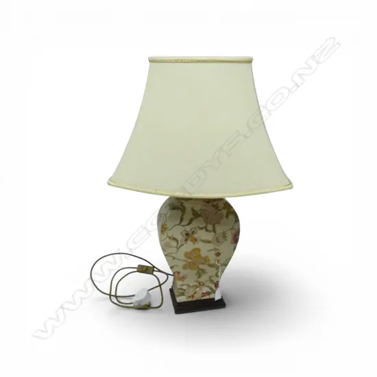 ORIENTAL TABLE LAMP with shade H.700mm