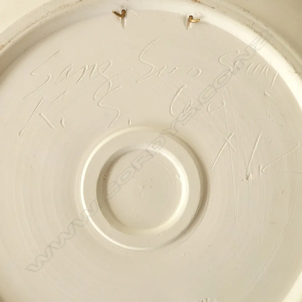 KEUM SUN LEE WALL HANGING BAS RELIEF CHARGER, Dia.400mm Image 1++