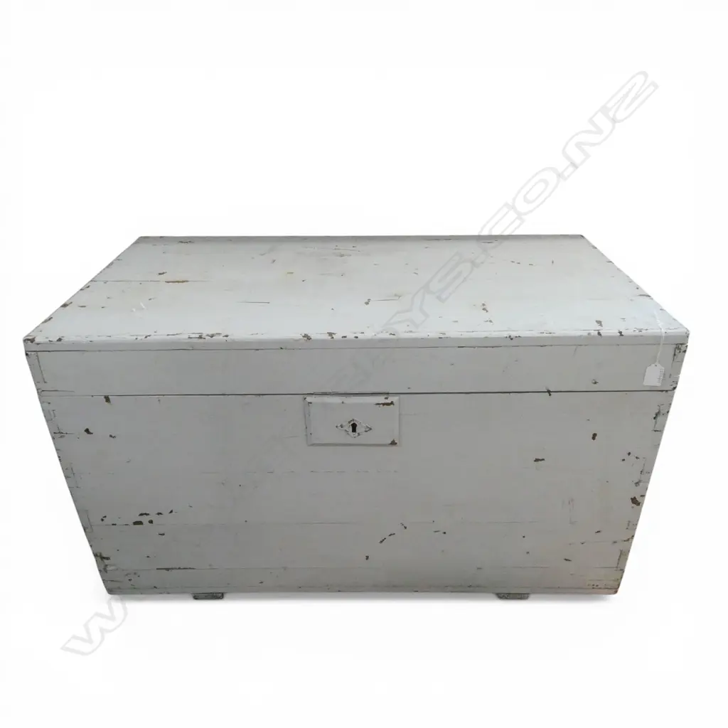EUROPEAN PINE PAINTED STORAGE TRUNK H350 L930MM Image 1++
