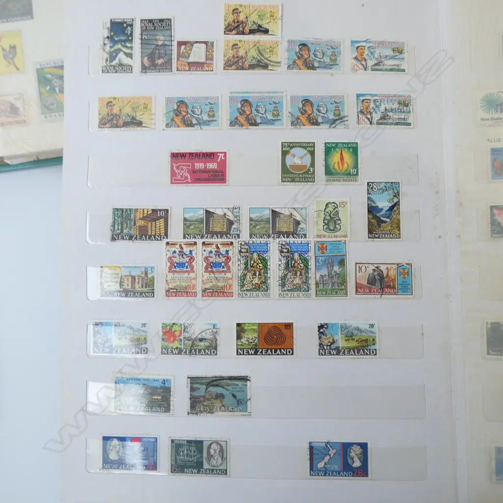 3 STAMP ALBUMS + BOOK OF HONG KONG STAMPS Image 1++