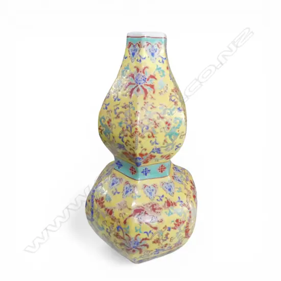 CHINESE FAMILE JAUNE VASE H.390mm