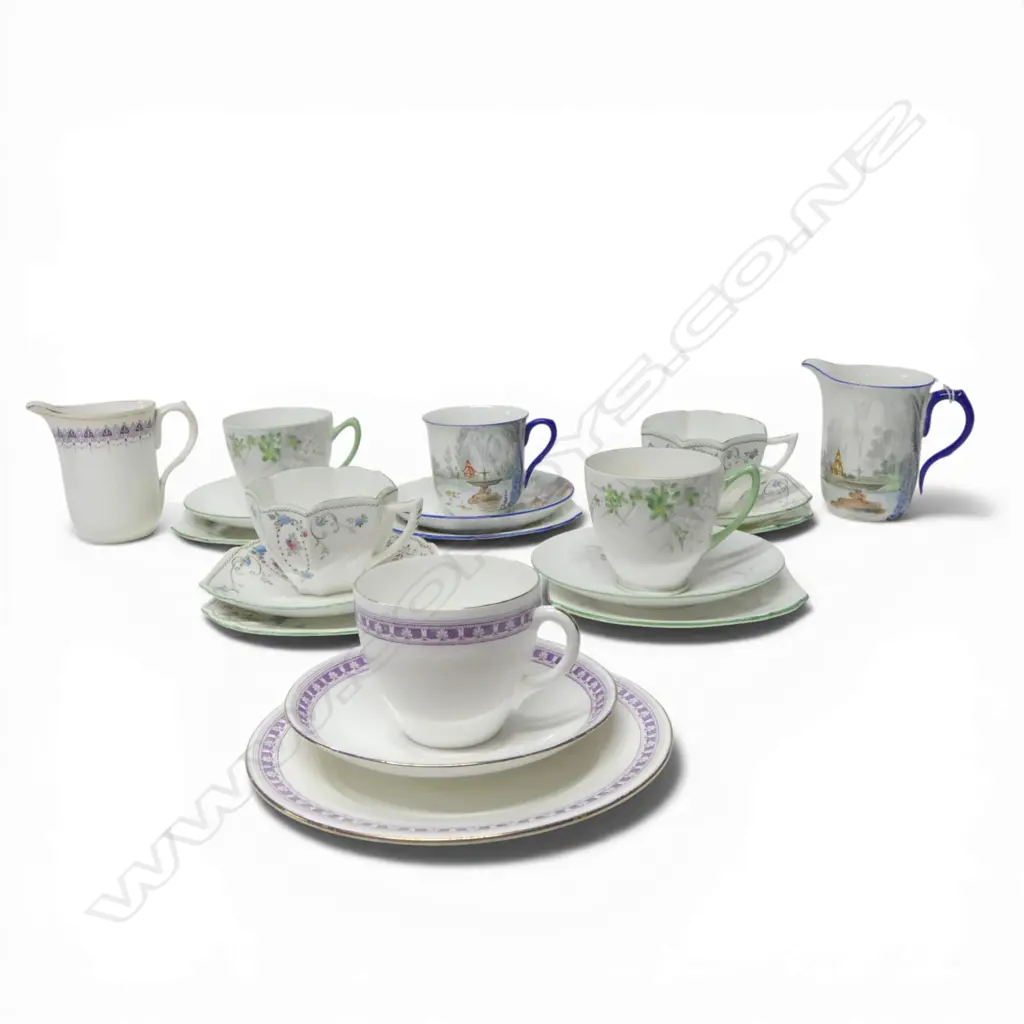 6 SHELLEY CHINA CSPS & CREAM JUGS MIXED PATS Image 1++