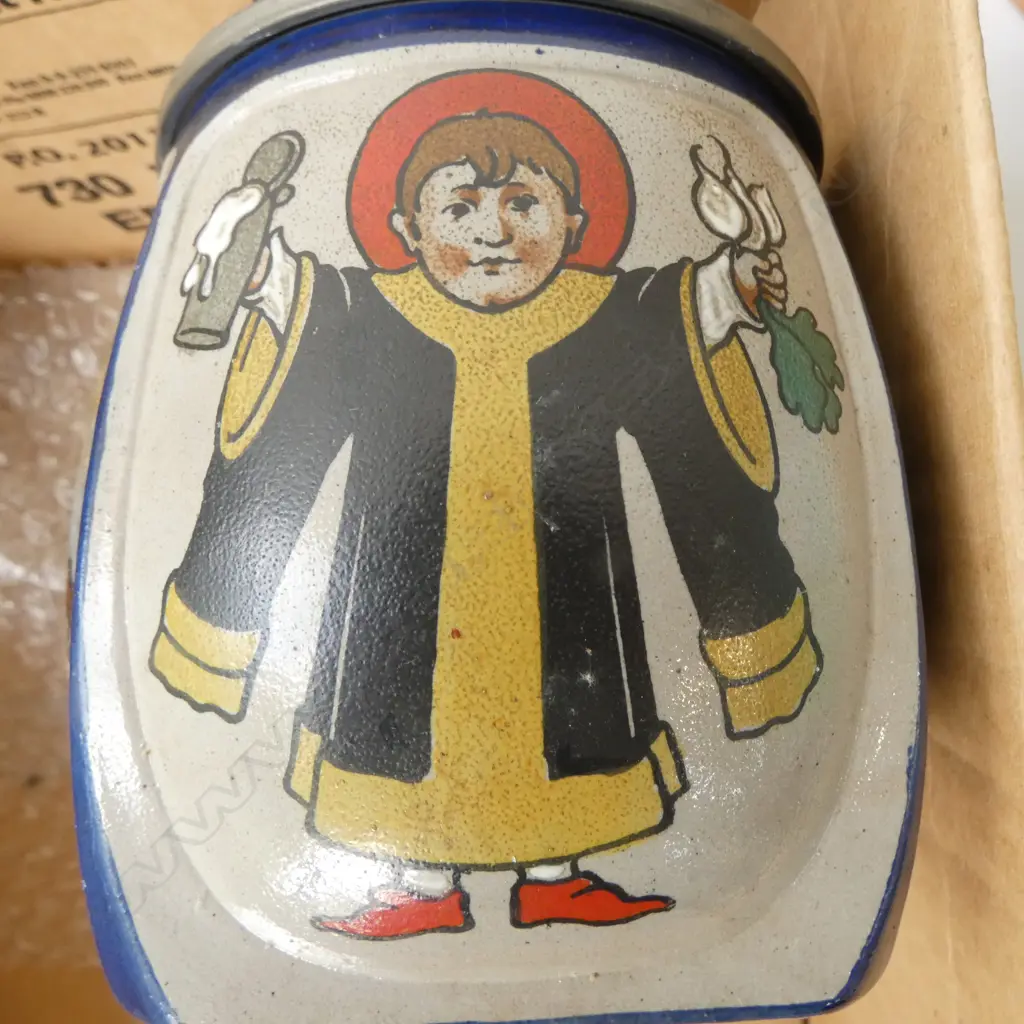 4 PCS; 2 PCS GERMAN STONEWARE, KOOKABURRA PLATE & ROYAL SWAN BOWL Image 1++