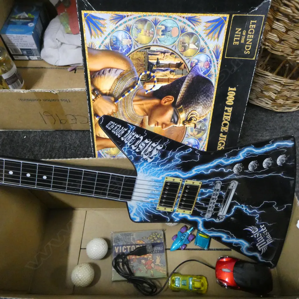 ASST. TOYS; LEGEND OF THE NILE JIGSAW, 'VICTORY' NZ CRAYON SET, 3 HOTWHEELS etc Image 1++