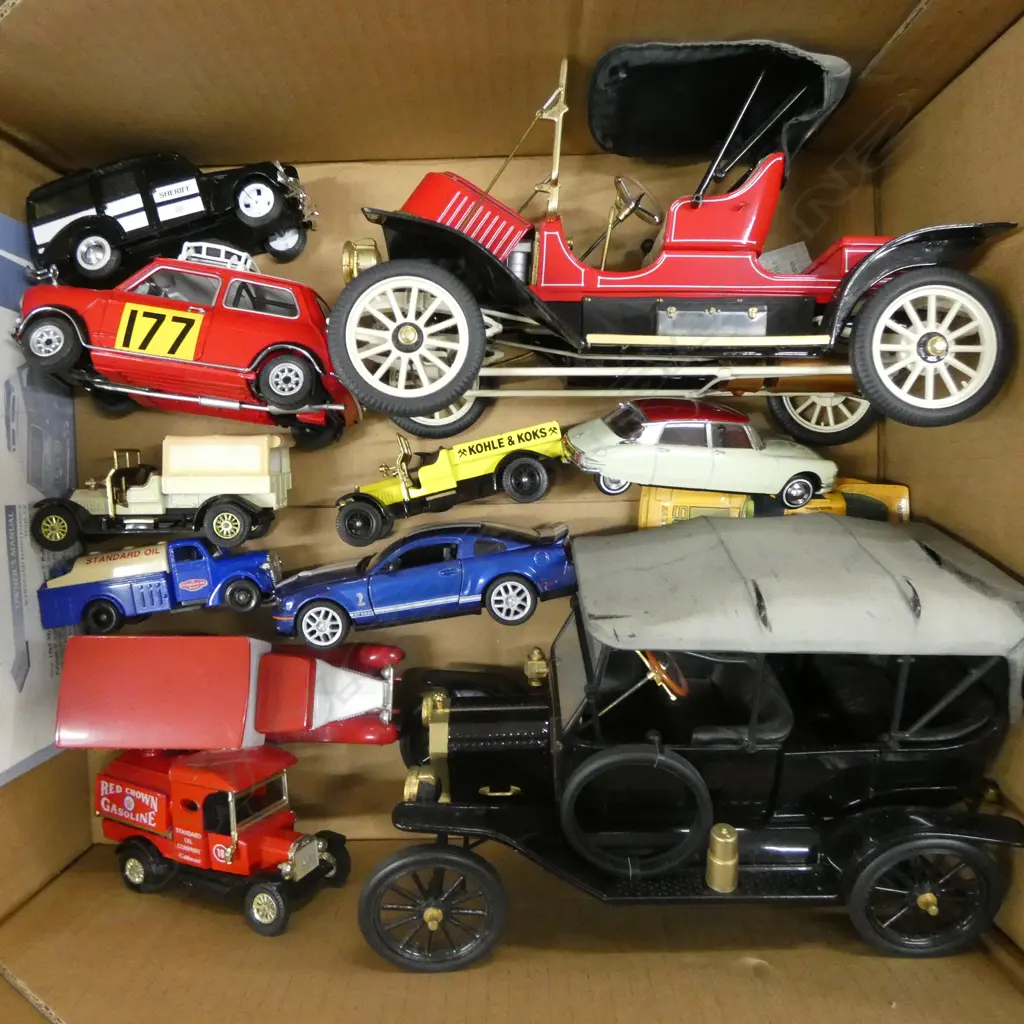 ASST. DIE CAST CARS Image 1++