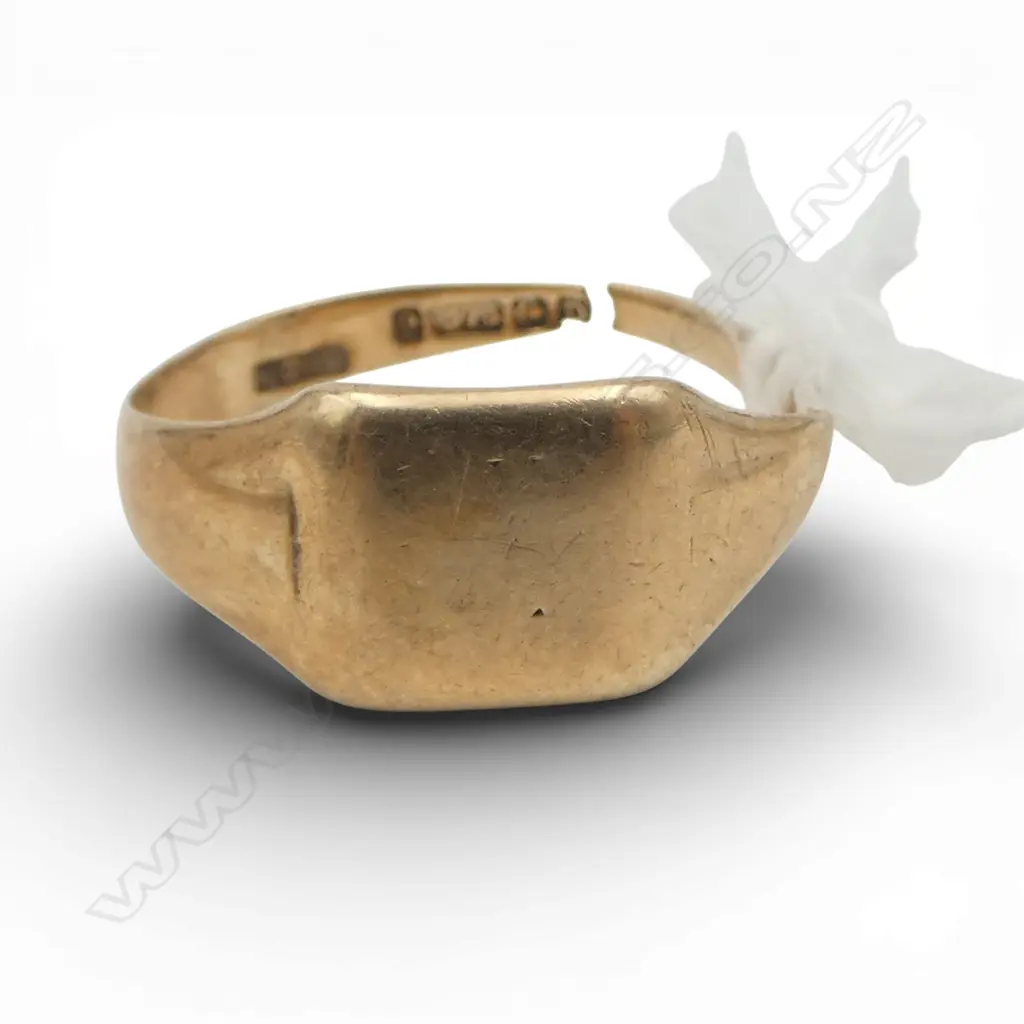 14ct GOLD SIGNET RING (faults split shank) 2.93gms SIZE T? Image 1++