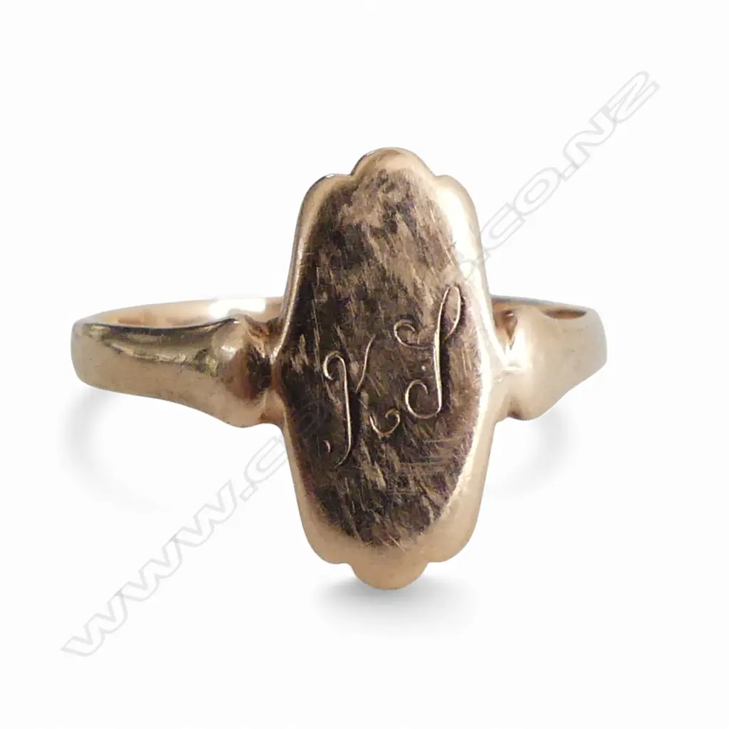 9CT SIGNET RING size S  2.5gms Image 1++