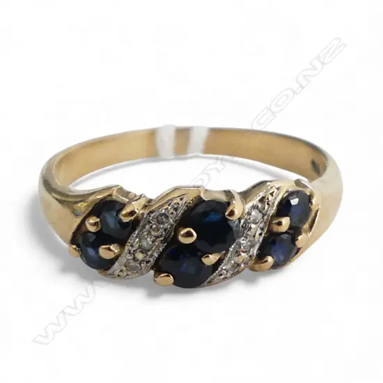 9CT SAPPHIRE & DIAMOND RING, 2.4gms SIZE P