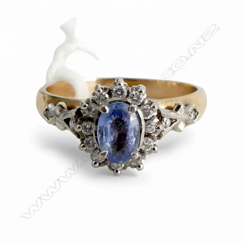 9CT SAPPHIRE & DIAMOND RING, 3.5gms SIZE P Image 1++