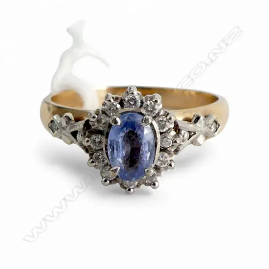 9CT SAPPHIRE & DIAMOND RING, 3.5gms SIZE P