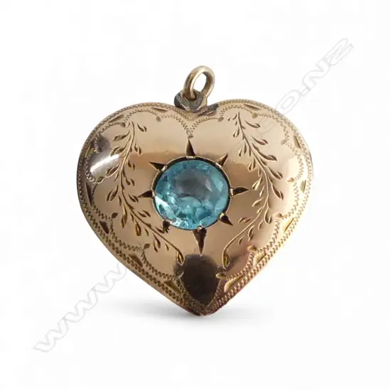 9ct BLUE STONE HEART PENDANT 22x22mm, 1.9gms chip to top of stone
